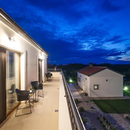 Villa Velebita With Heated Pool *